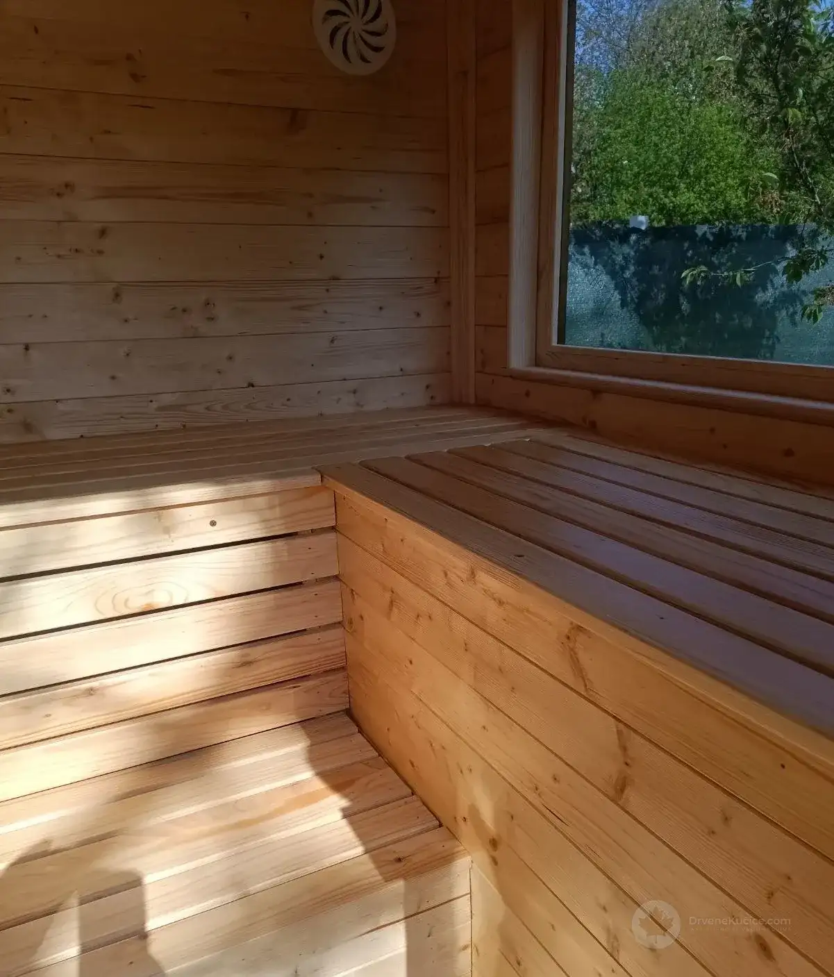 Spoljna drvena sauna, fotografija 4